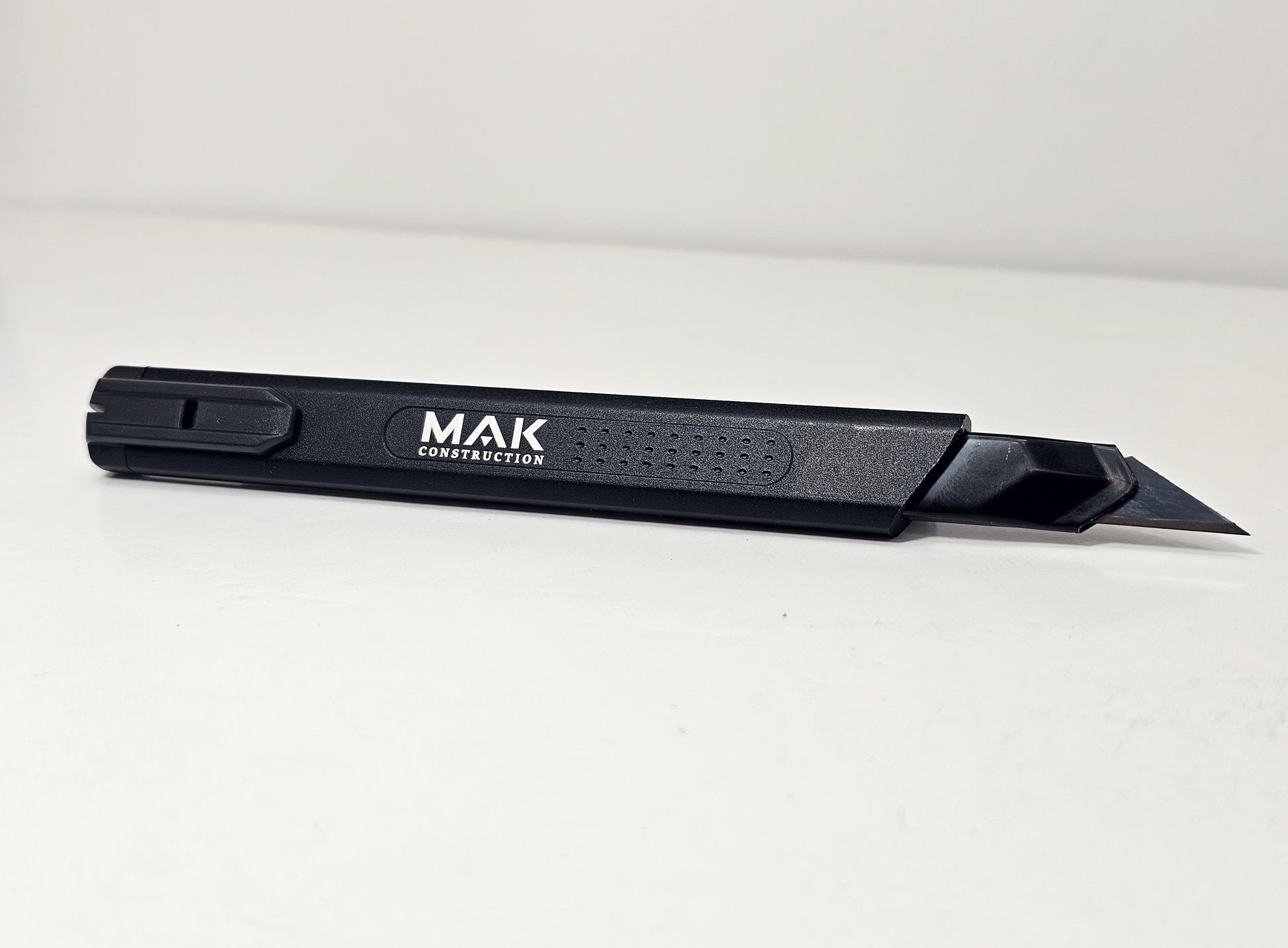 Promotional laser logo snap of razor blade