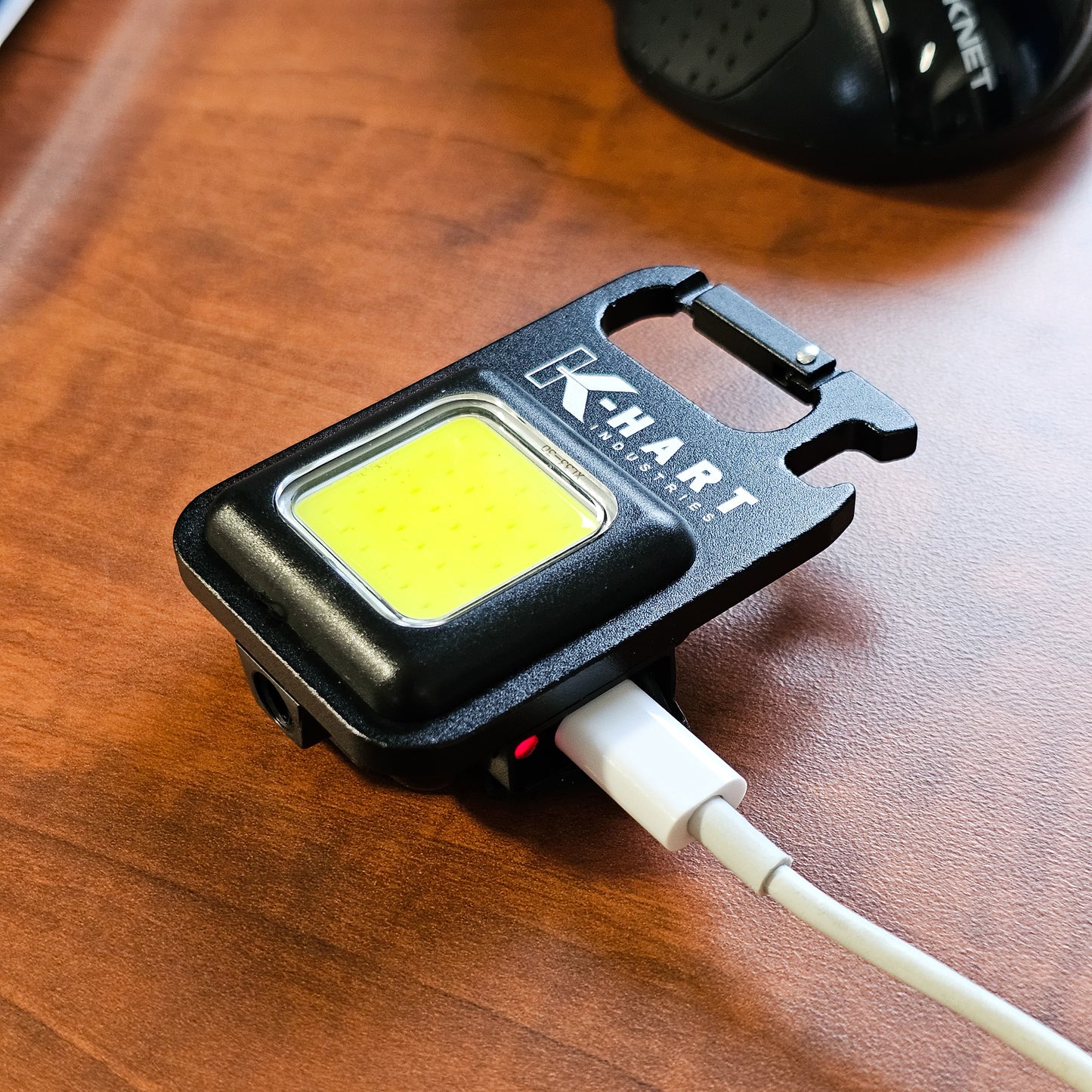 1000 Lumen USB-C Rechargeable Magnetic Work Light