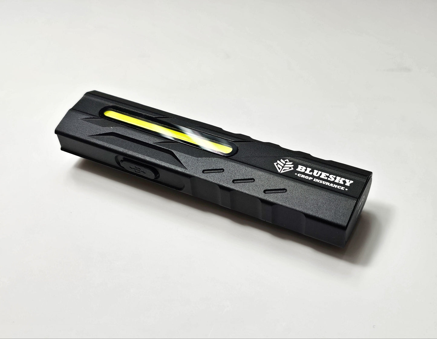 T9 1500 Lumen 3D Design Rechargeable Flashlight