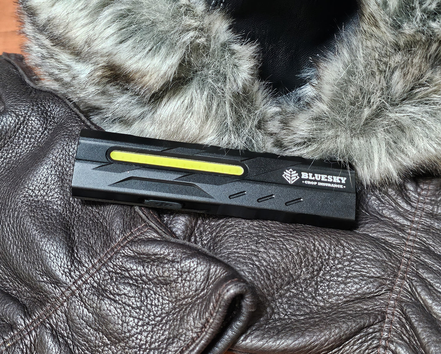 T9 1500 Lumen 3D Design Rechargeable Flashlight